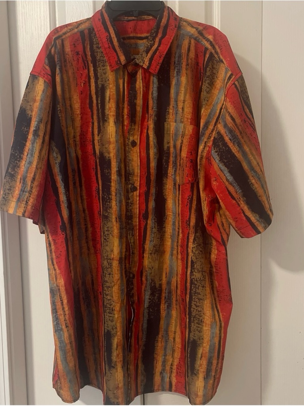 Men's Short-Sleeve Button-Up Shirt in Red and Brown Stripes
